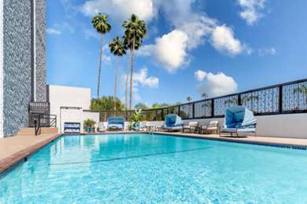Hilton Pasadena 8
