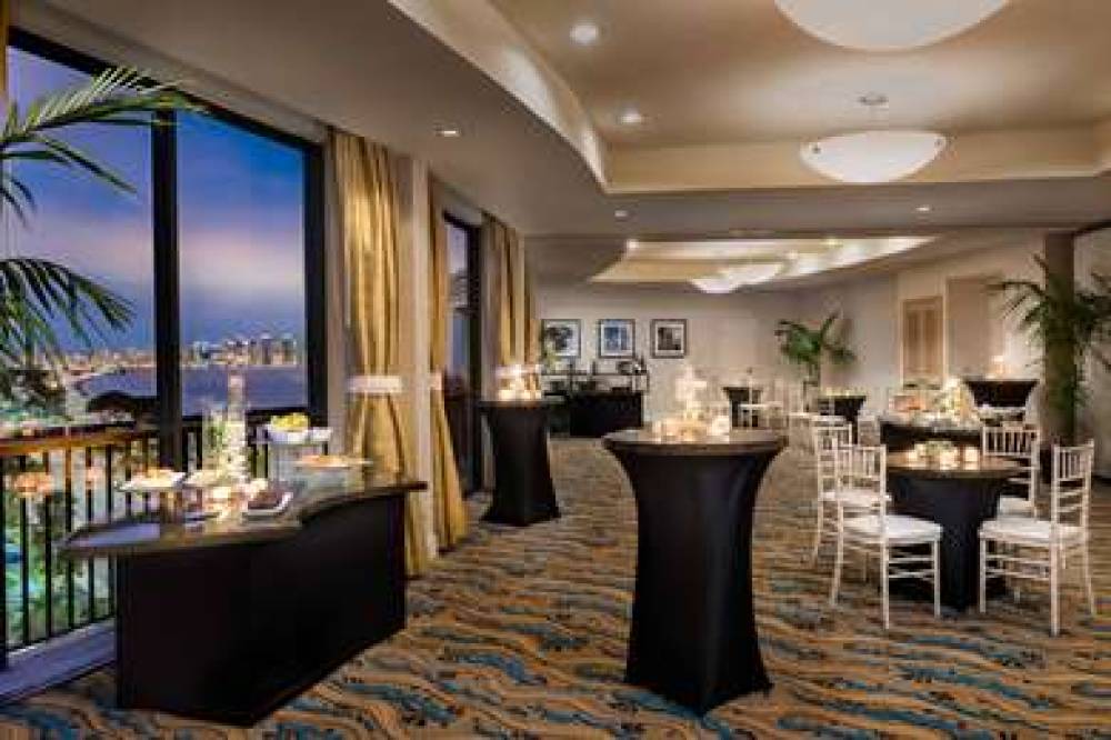 Hilton San Diego Airport/Harbor Island 10