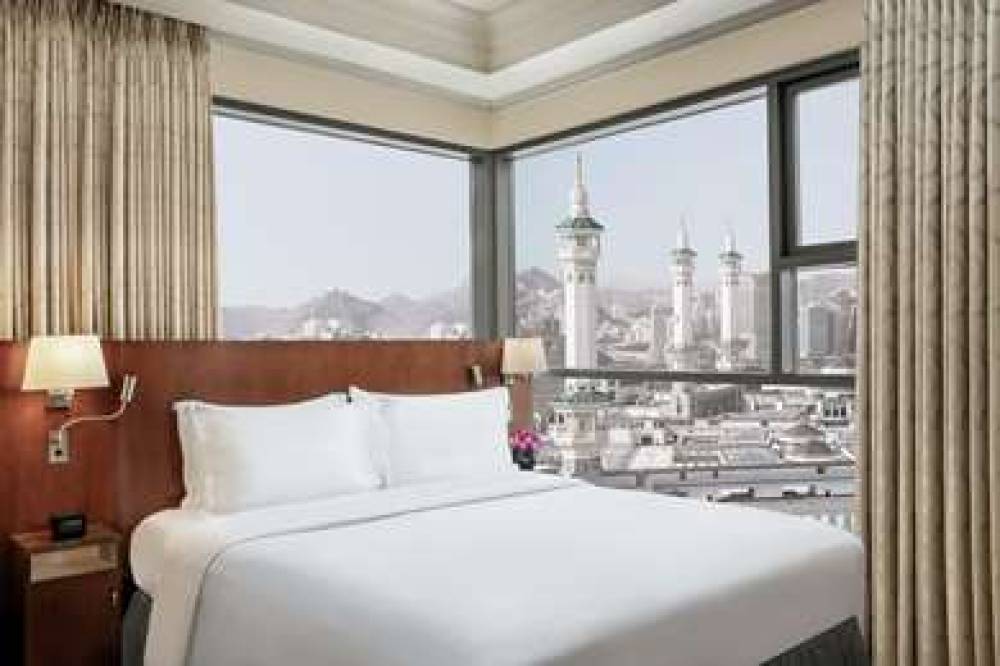 HILTON SUITES MAKKAH 10
