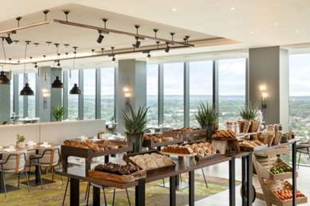 HILTON WOKING 10