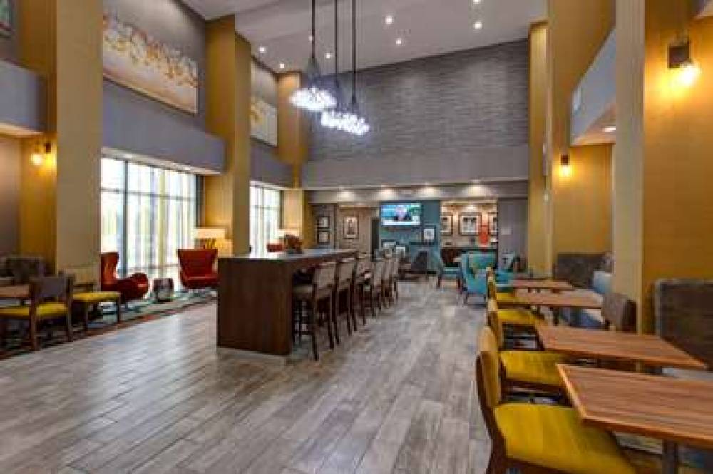 HMPTN STE-WICHITA/AIRPORT,KS 6