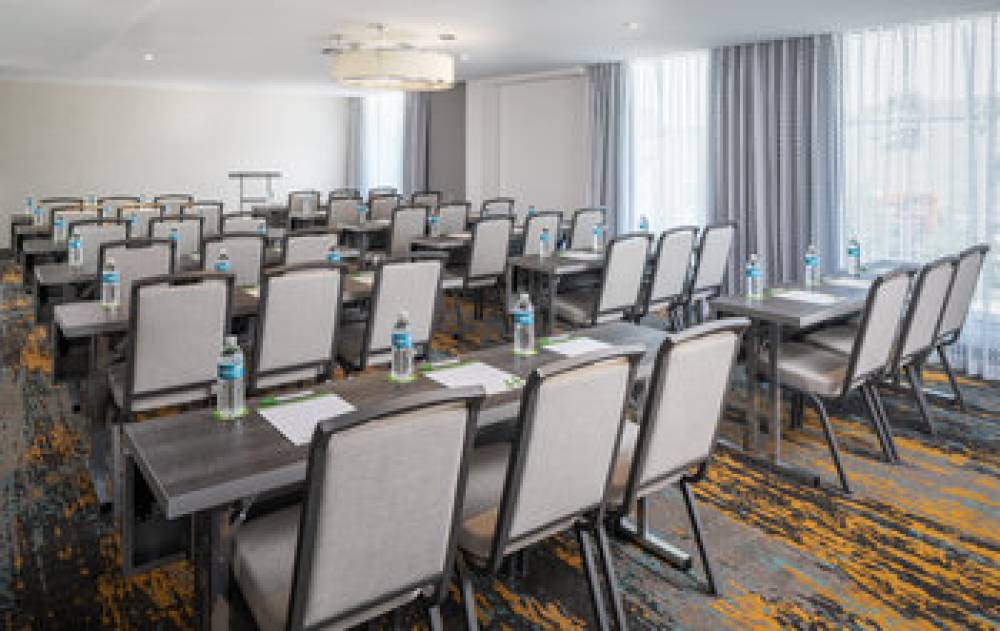 DOUBLETREE BY HILTON MIAMI NORTH 2