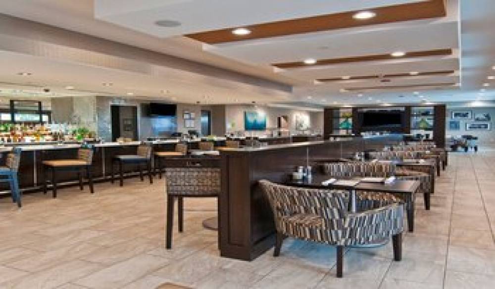 HOLIDAY INN AIRPORT BY IHG 7