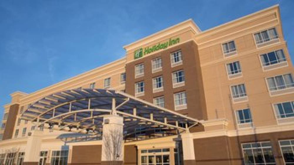 HOLIDAY INN AIRPORT 5