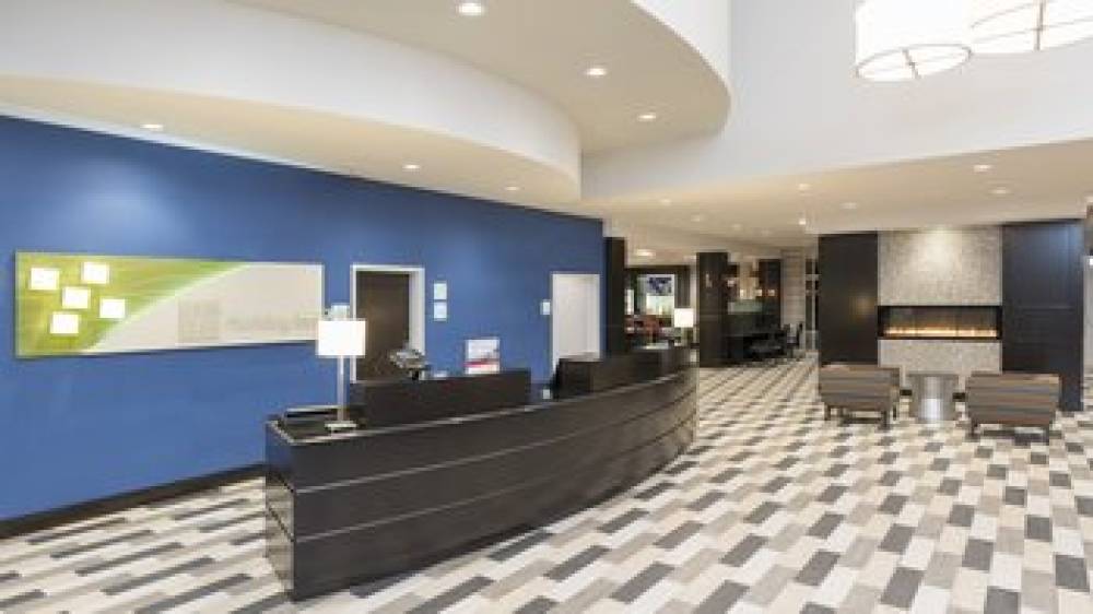 HOLIDAY INN AIRPORT 10