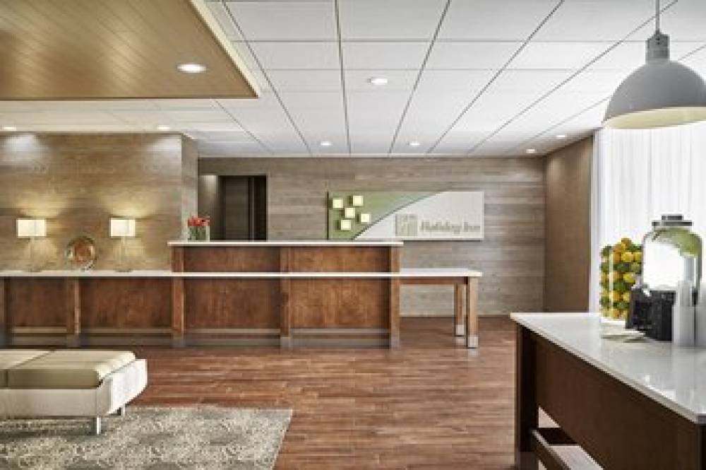 HOLIDAY INN ALEXANDRIA CARLYLE 2