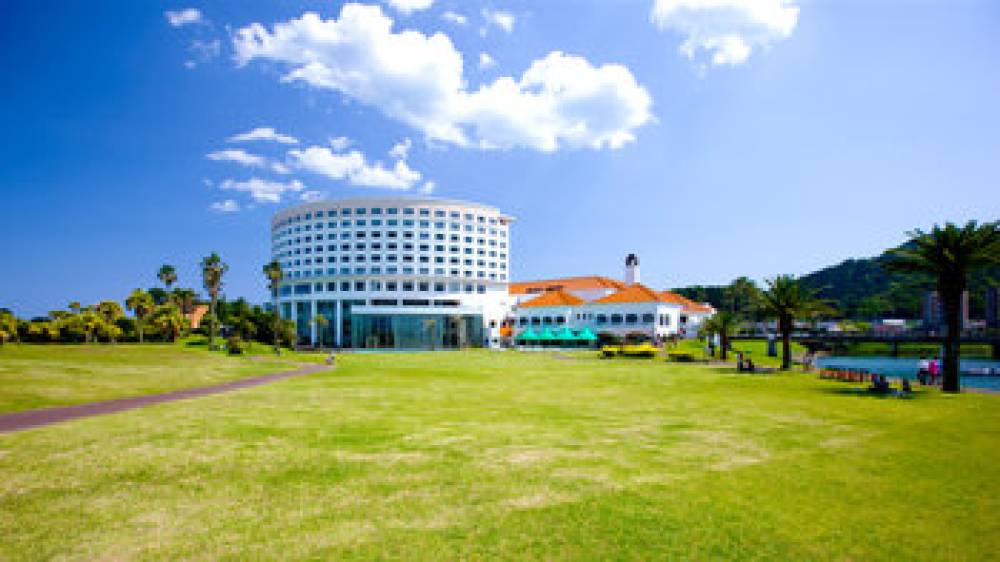 HOLIDAY INN  ANA MIYAZAKI 3