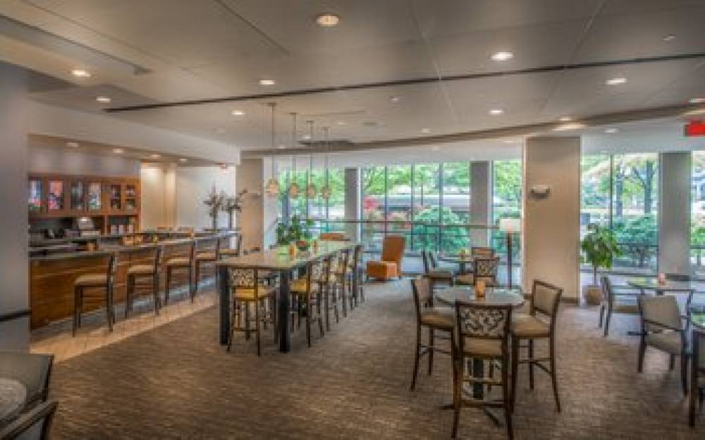 Holiday Inn ARLINGTON AT BALLSTON 2
