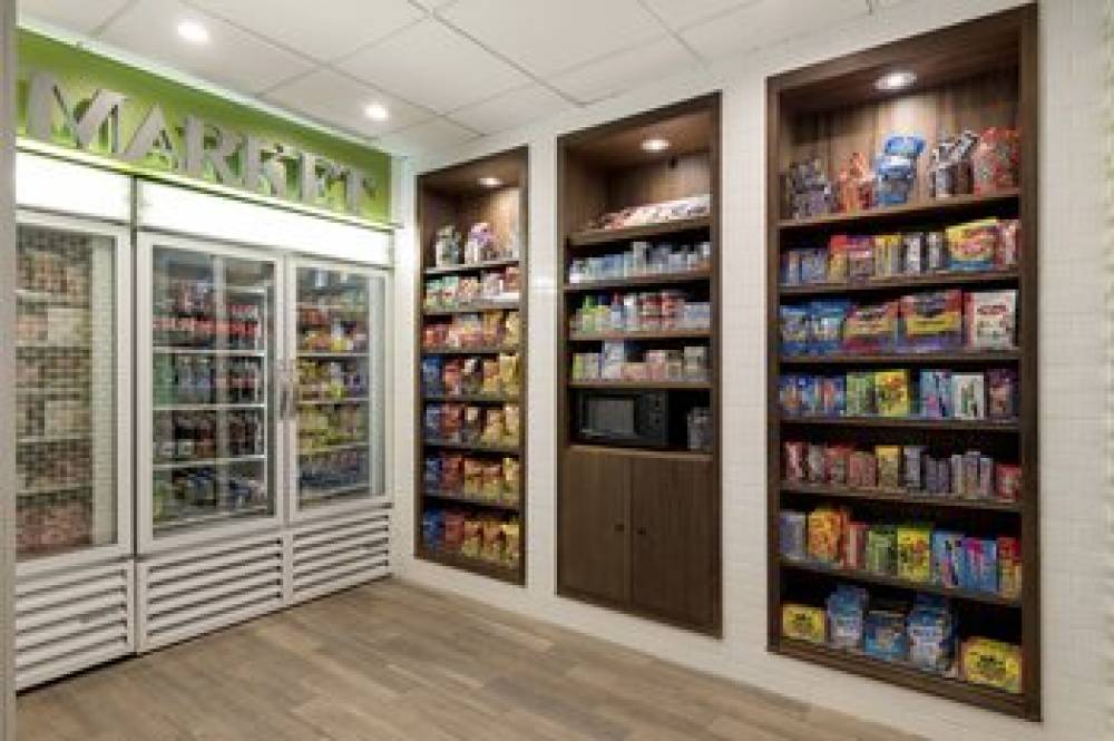 HOLIDAY INN BLOOMINGTON W MSP BY IH 8