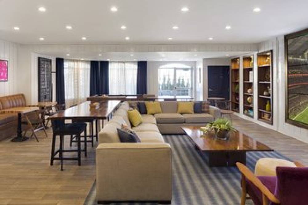HOLIDAY INN BLOOMINGTON W MSP BY IH 6