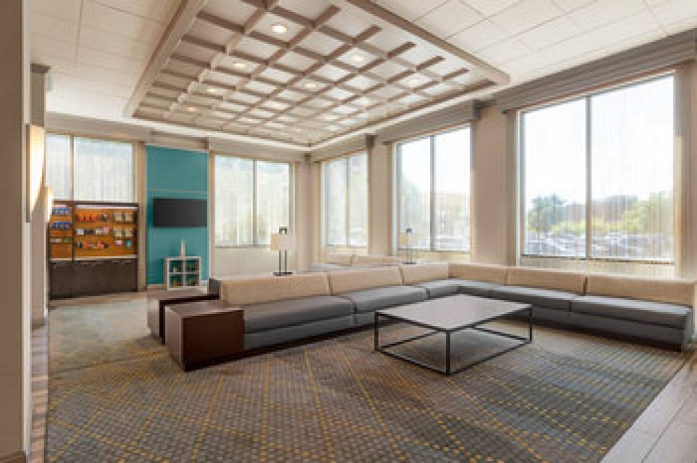 HOLIDAY INN BOSTON - CAMBRIDGE AREA 6
