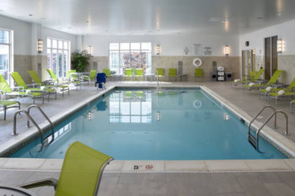 Holiday Inn CANTON (BELDEN VILLAGE) 7