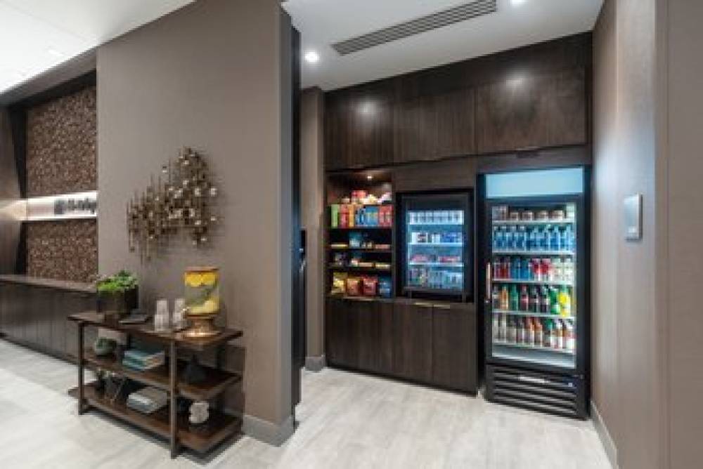 HOLIDAY INN CHELSEA BY IHG 9
