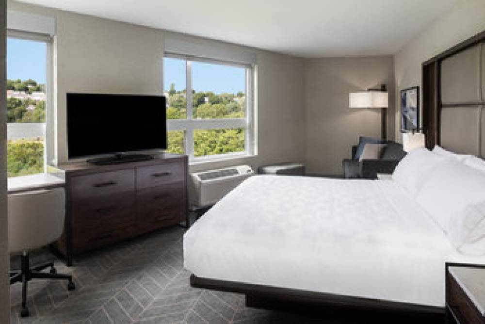 HOLIDAY INN CHELSEA BY IHG 4