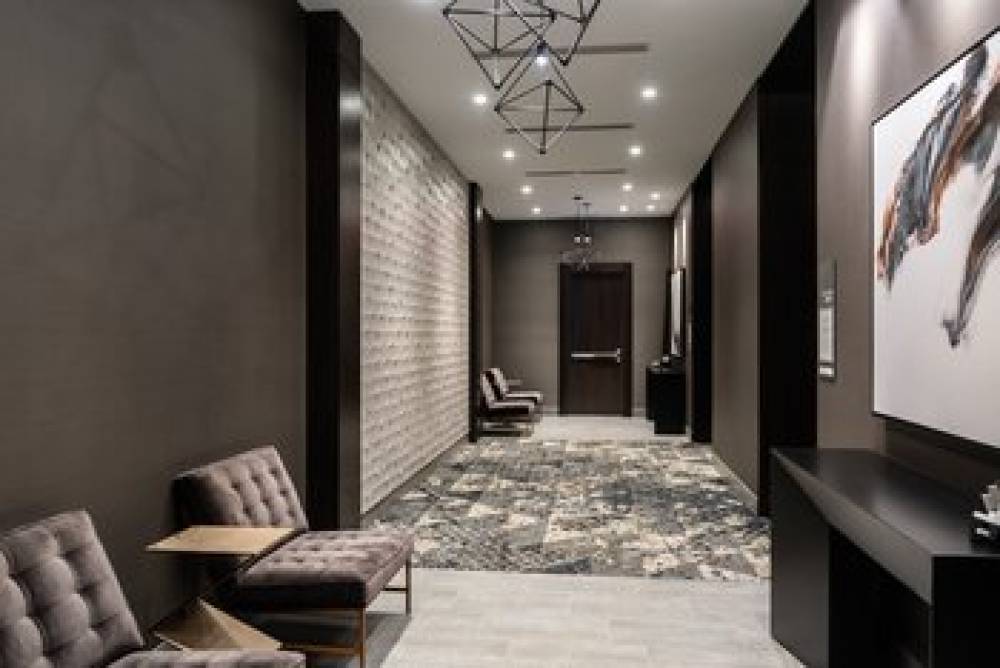 HOLIDAY INN CHELSEA BY IHG 10