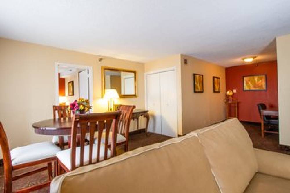 HOLIDAY INN O HARE AREA 6