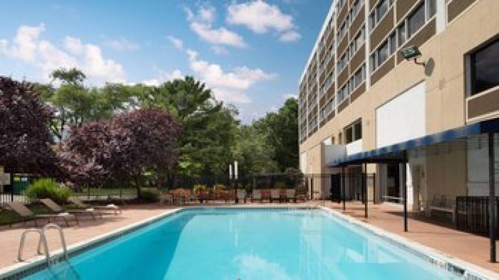 Holiday Inn CLARK - NEWARK AREA 10