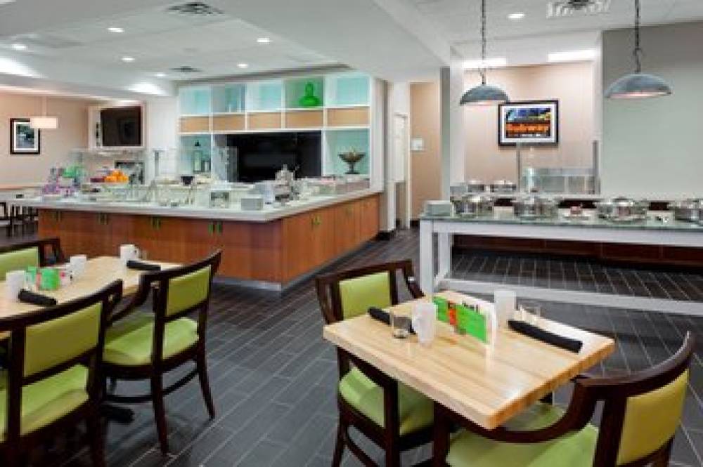Holiday Inn CLARK - NEWARK AREA 6