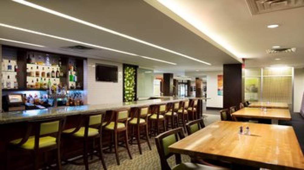 Holiday Inn CLARK - NEWARK AREA 2