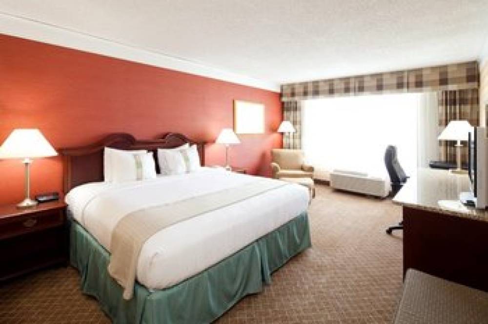 Holiday Inn CLEVELAND-MAYFIELD 3
