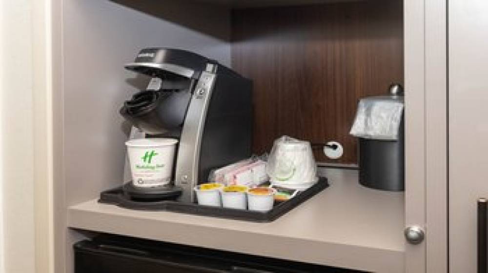 Holiday Inn CLEVELAND-S INDEPENDENCE 9