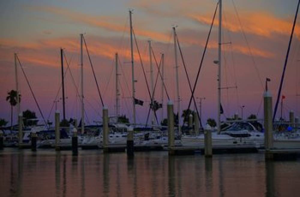 Holiday Inn Corpus Christi Downtown Marina