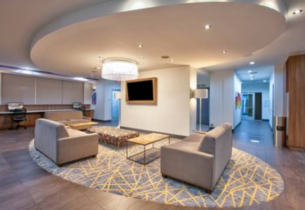 Holiday Inn DALLAS-FORT WORTH AIRPORT S  3