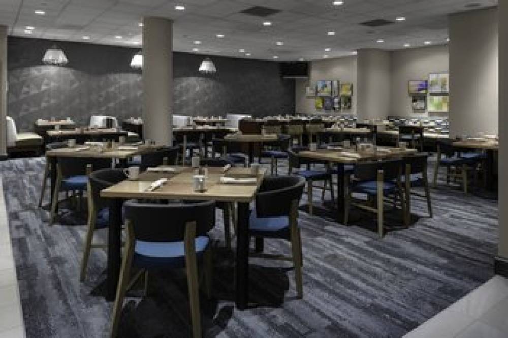 HOLIDAY INN DEDHAM CONF CENTER BY I 7