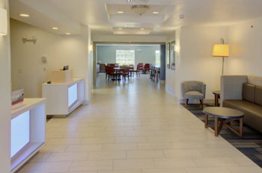 HOLIDAY INN EX STES LE MARS BY IHG 4