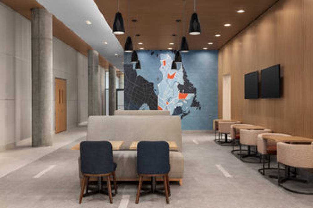 HOLIDAY INN EXP AEROPORT BY IHG 4