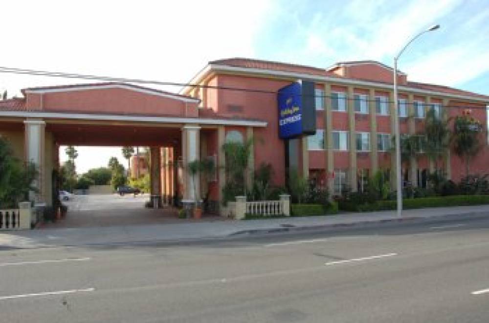 HOLIDAY INN EXP ANAHEIM WEST 2