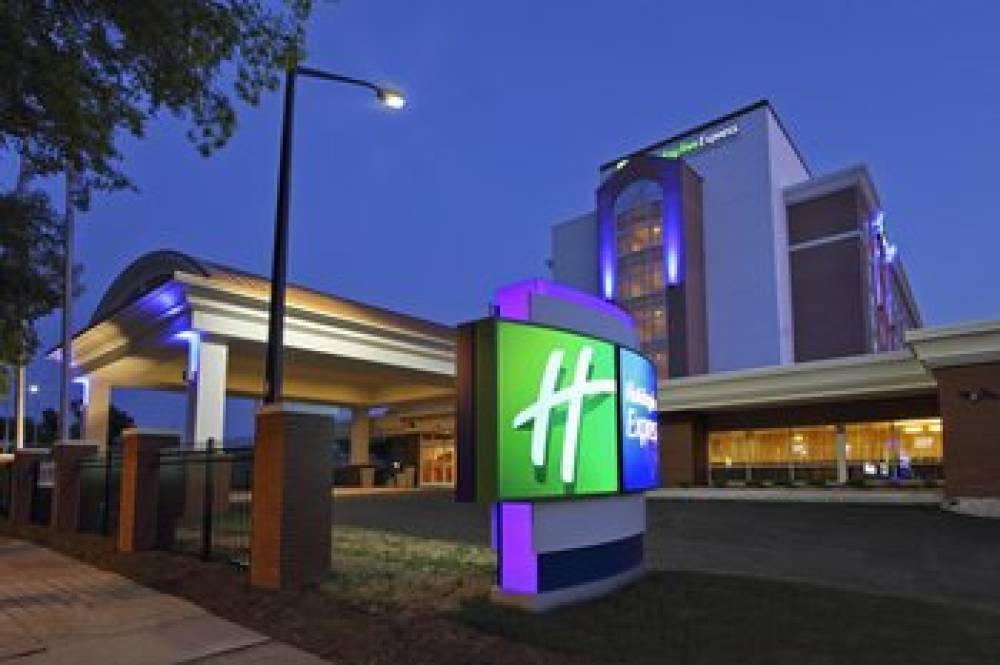 HOLIDAY INN EXP AUGUSTA DWTN 1
