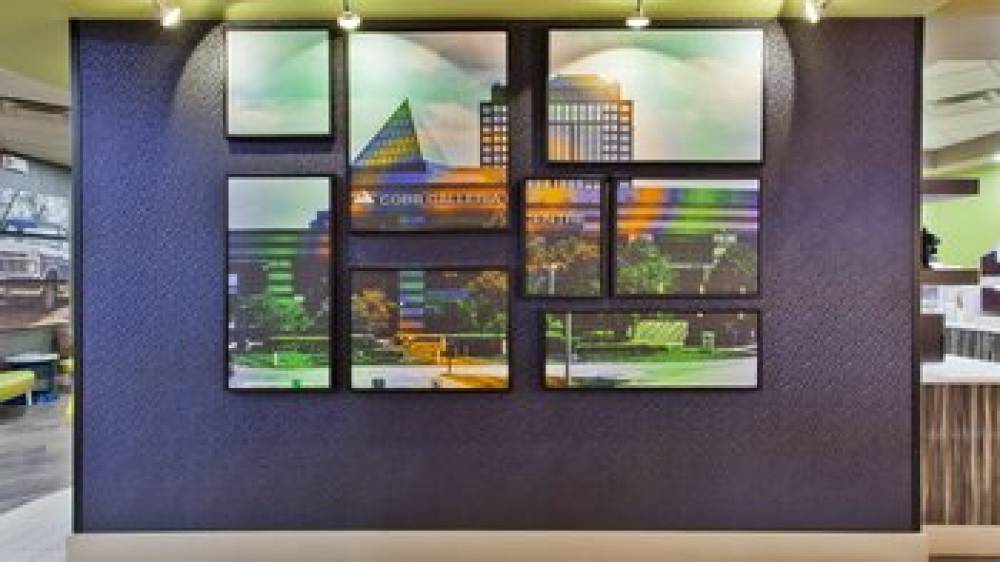 HOLIDAY INN EXP BALLPARK 2