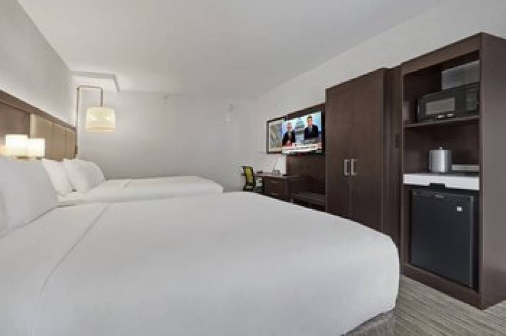 HOLIDAY INN EXP BUSHWICK 1