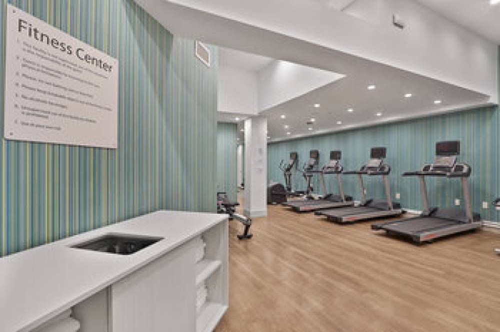 HOLIDAY INN EXP BUSHWICK 9