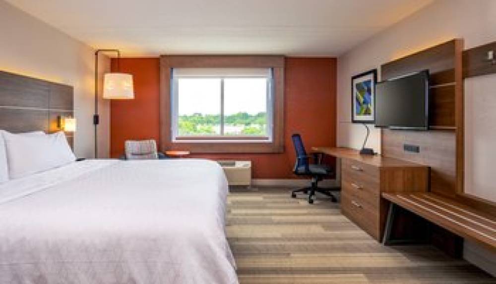 HOLIDAY INN EXP CHESAPEAKE 8
