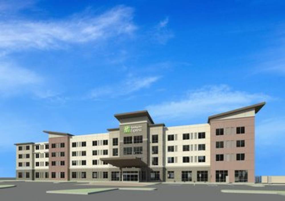 HOLIDAY INN EXP CHINO HILLS 5