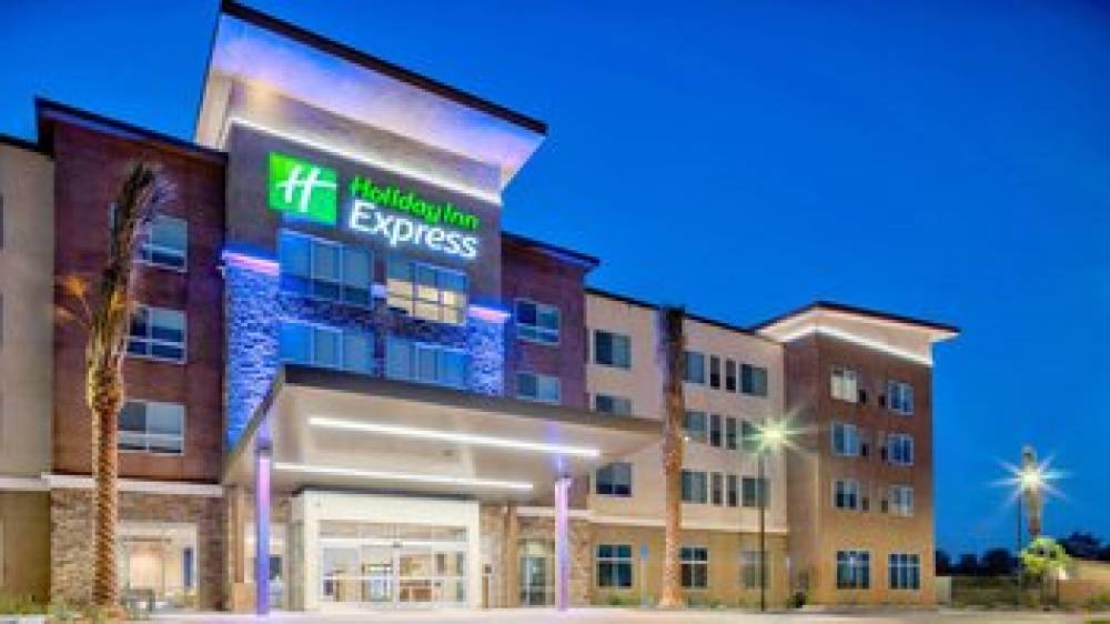 HOLIDAY INN EXP CHINO HILLS 7