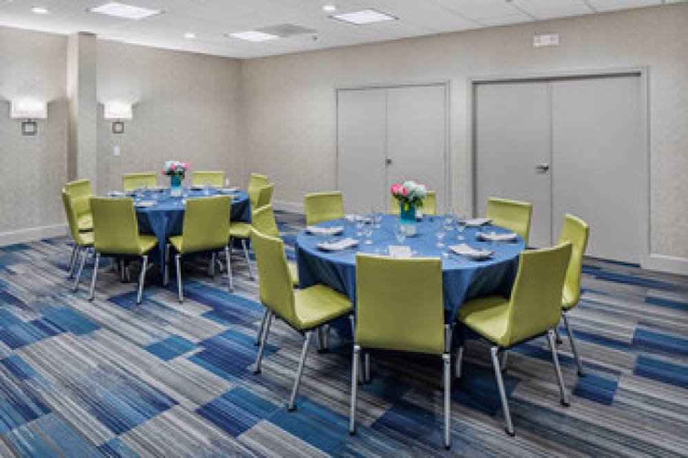HOLIDAY INN EXP COLLEGE PARK 2