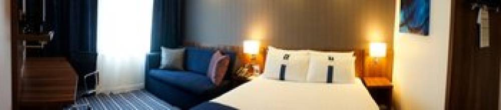 HOLIDAY INN EXP EARLS COURT 2