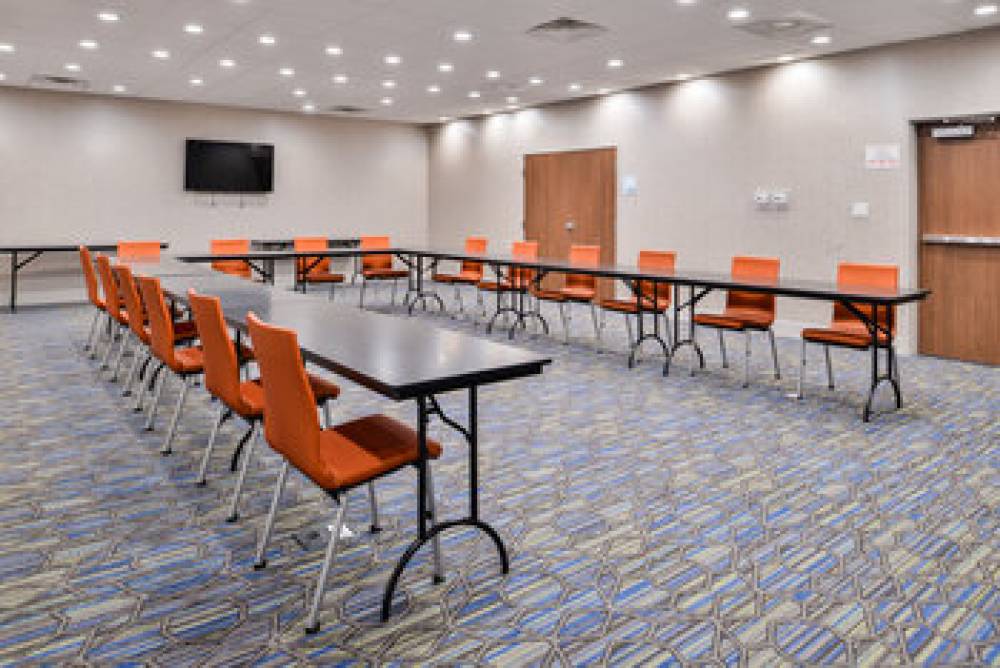 HOLIDAY INN EXP EARLY 7