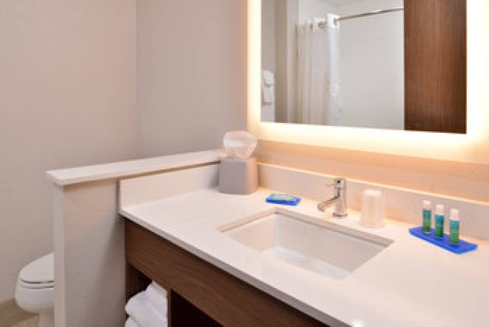 HOLIDAY INN EXP EARLY 10