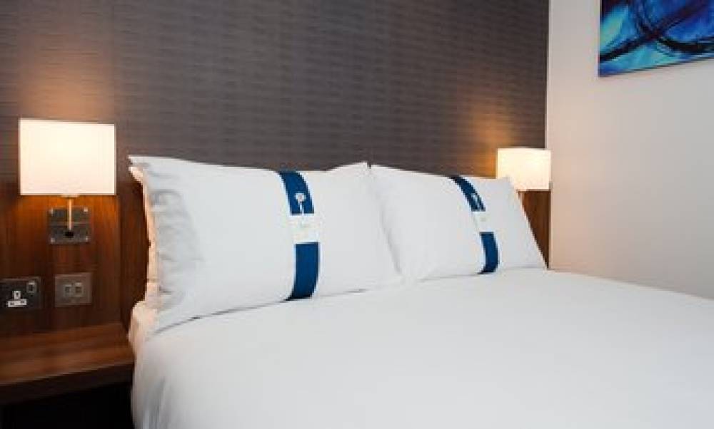 HOLIDAY INN EXP EXCEL 8