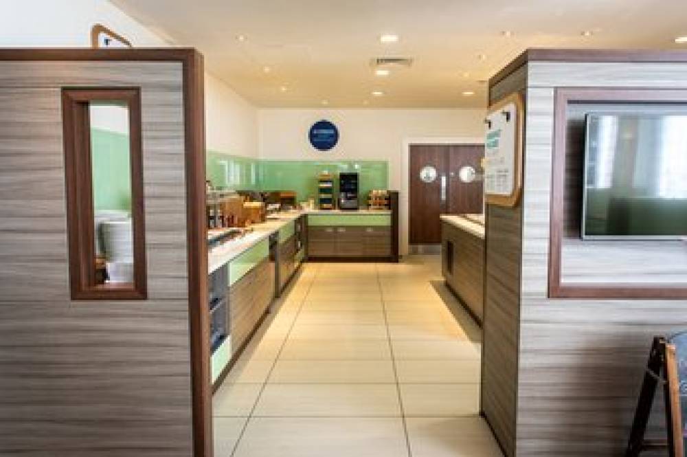 HOLIDAY INN EXP EXCEL 5