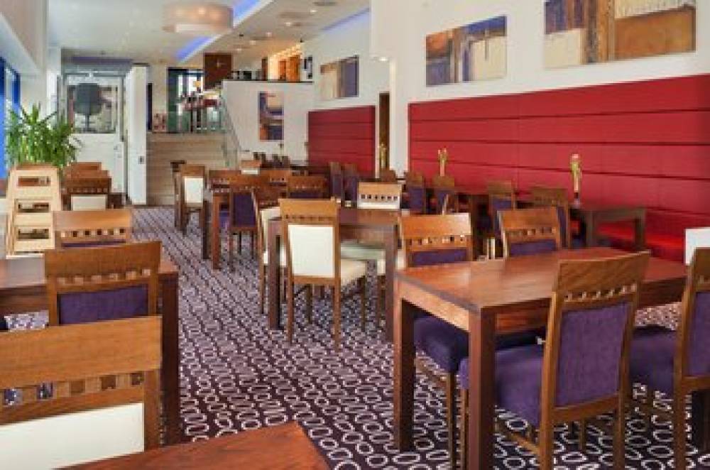 HOLIDAY INN EXP GOLDERS GREEN 2