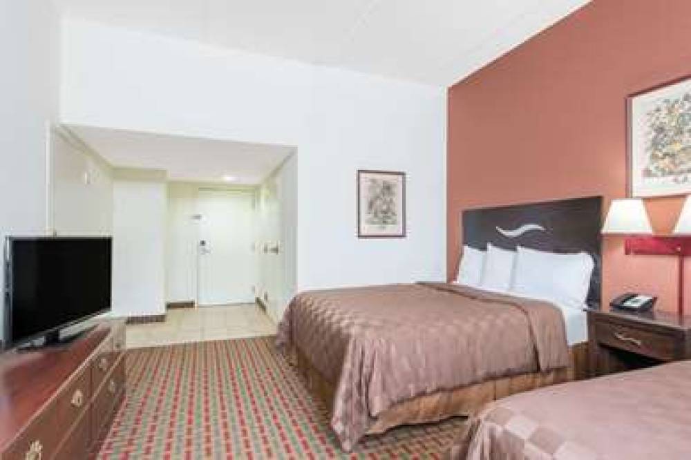 HOLIDAY INN EXP JONESTOWN 7