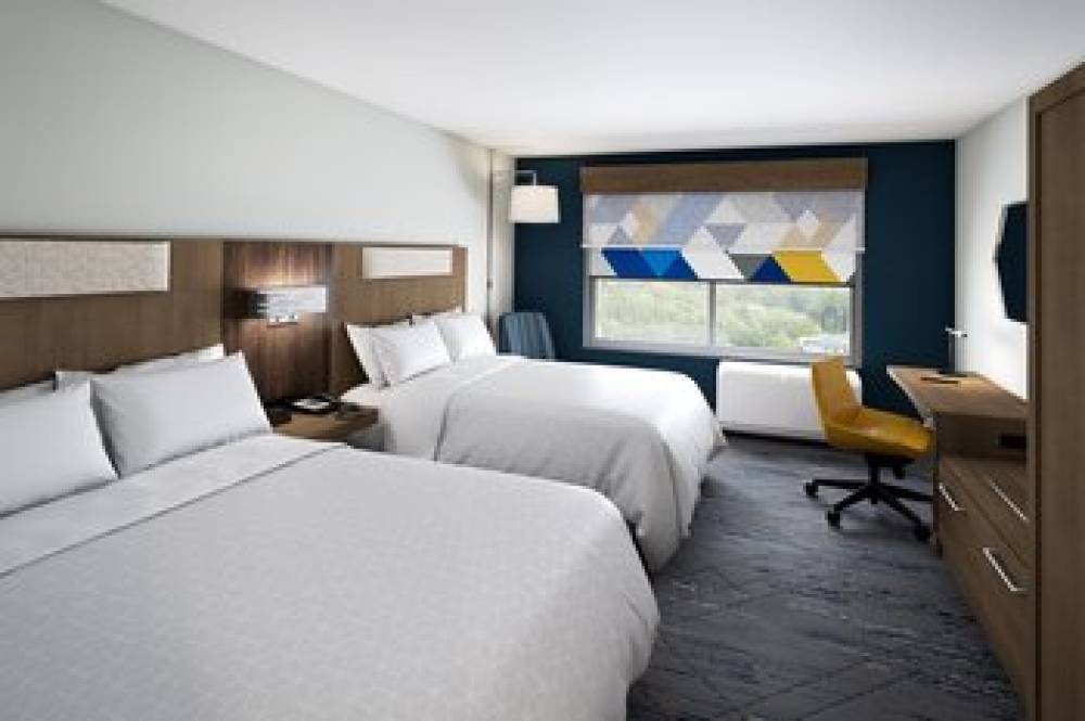 HOLIDAY INN EXP KENNER 4