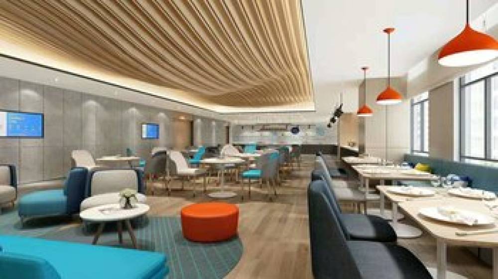 HOLIDAY INN EXP LINYI WEST 4