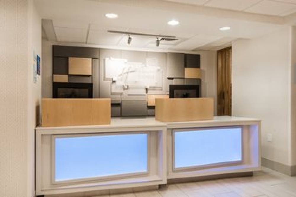 HOLIDAY INN EXP LORTON BY IHG 4