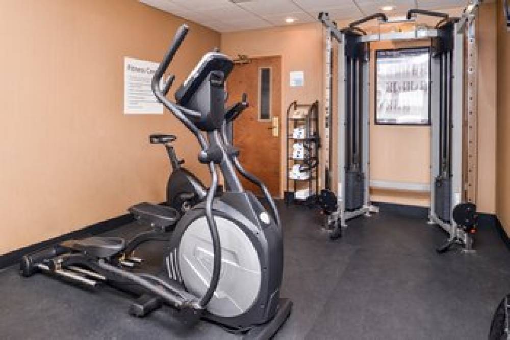 HOLIDAY INN EXP NEW COLUMBIA 6